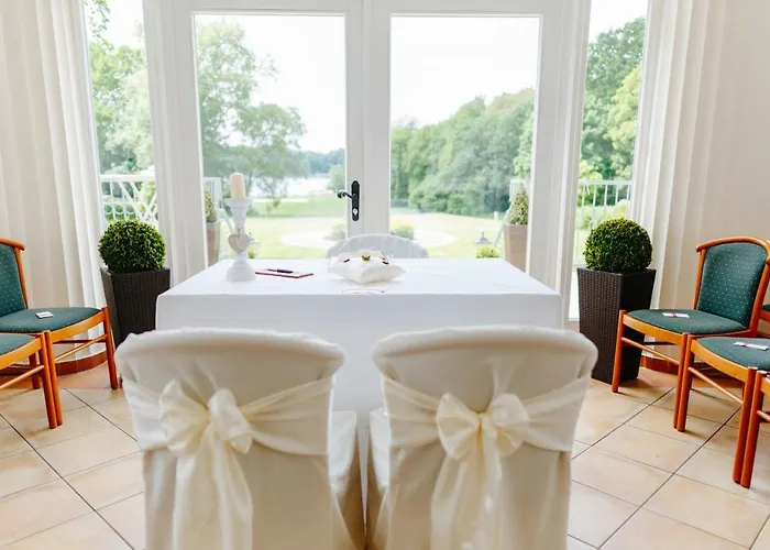 Gut Gnewikow Hotel *